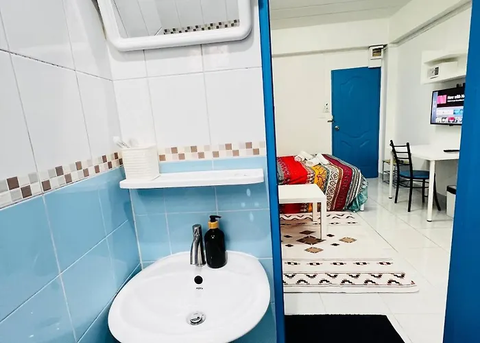 203 Budget Room, Wifiutilities, Bangkoks Center